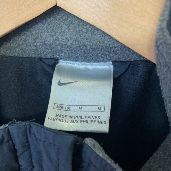 Nike Windbreaker - Picture 3 of 13